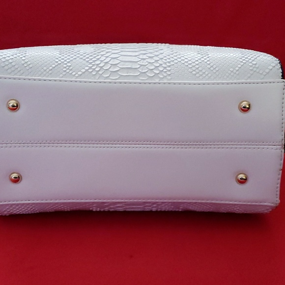 White Leather Handbag - Python Embossed - Picture 4 of 6